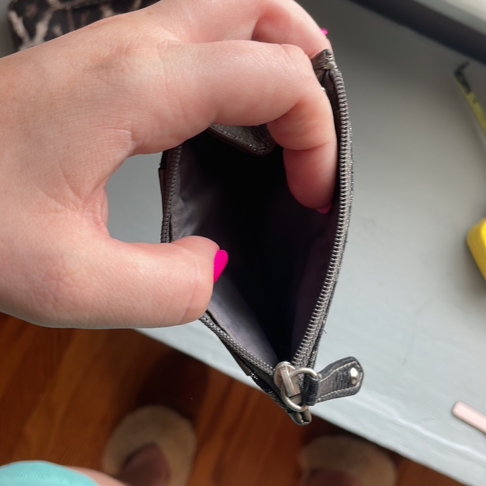 wallet - Picture 3 of 5
